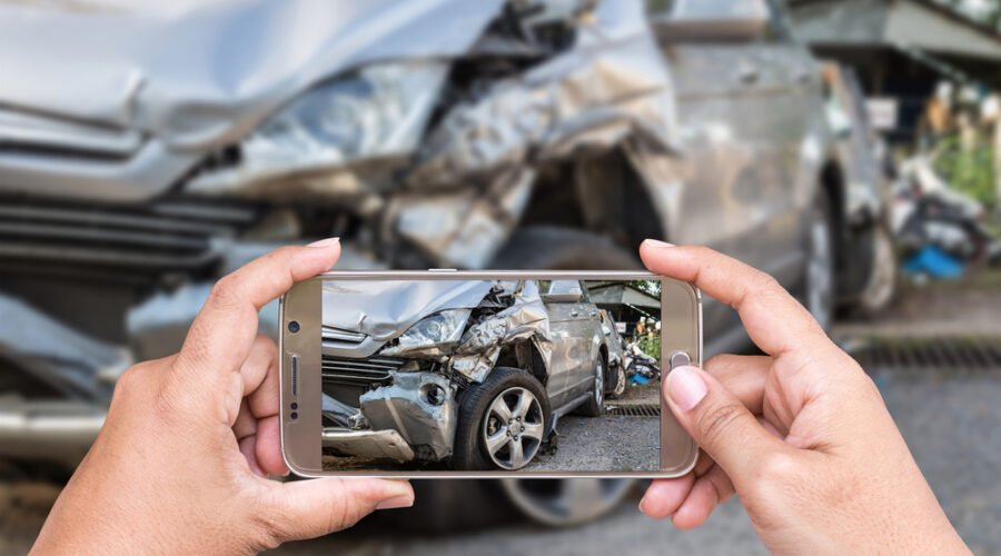 Photos at the Scene: A Lawyer’s Checklist of What You Must Capture